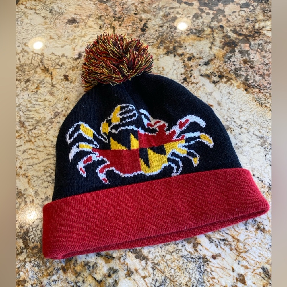 AKSELS Crab Beanie Hat - Picture 4 of 5